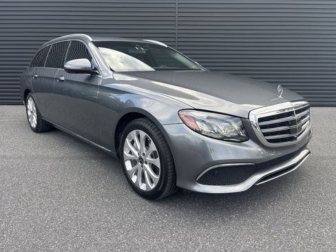 Used 2018 Mercedes-Benz E 400 4MATIC Wagon image 7
