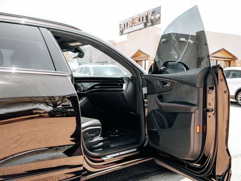 Used 2023 Audi RS Q8 w/ Black Optic Package image 50