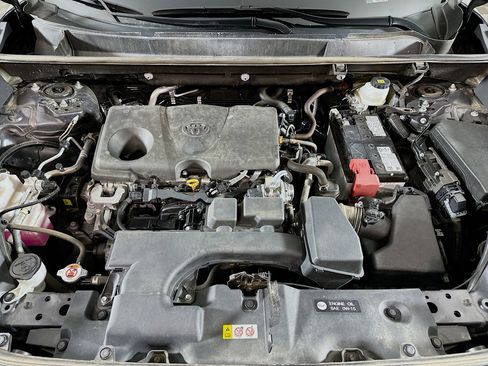 Used 2024 Toyota RAV4 LE image 32