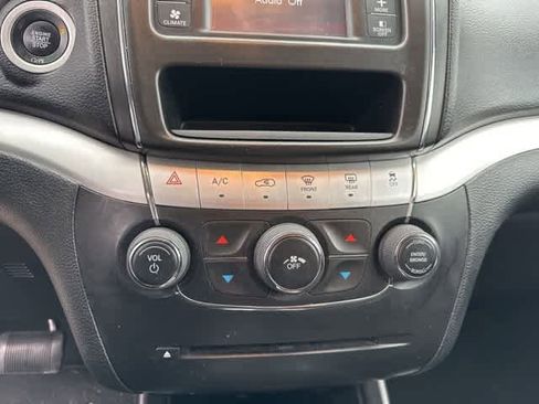 Certified 2018 Dodge Journey SE w/ Popular Equipment Group image 8