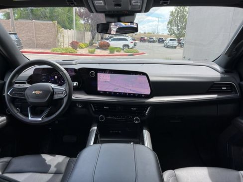 Used 2025 Chevrolet Tahoe LT AWD/4WD image 20