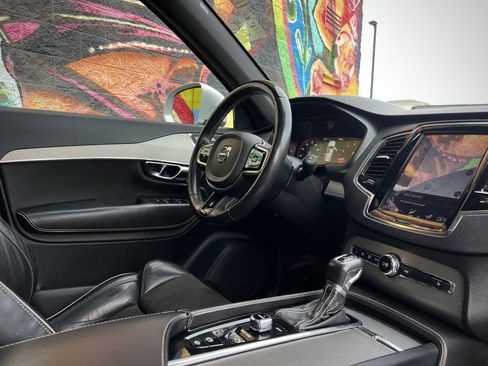 Used 2016 Volvo XC90 T6 R-Design w/ Protection Package Plus image 31