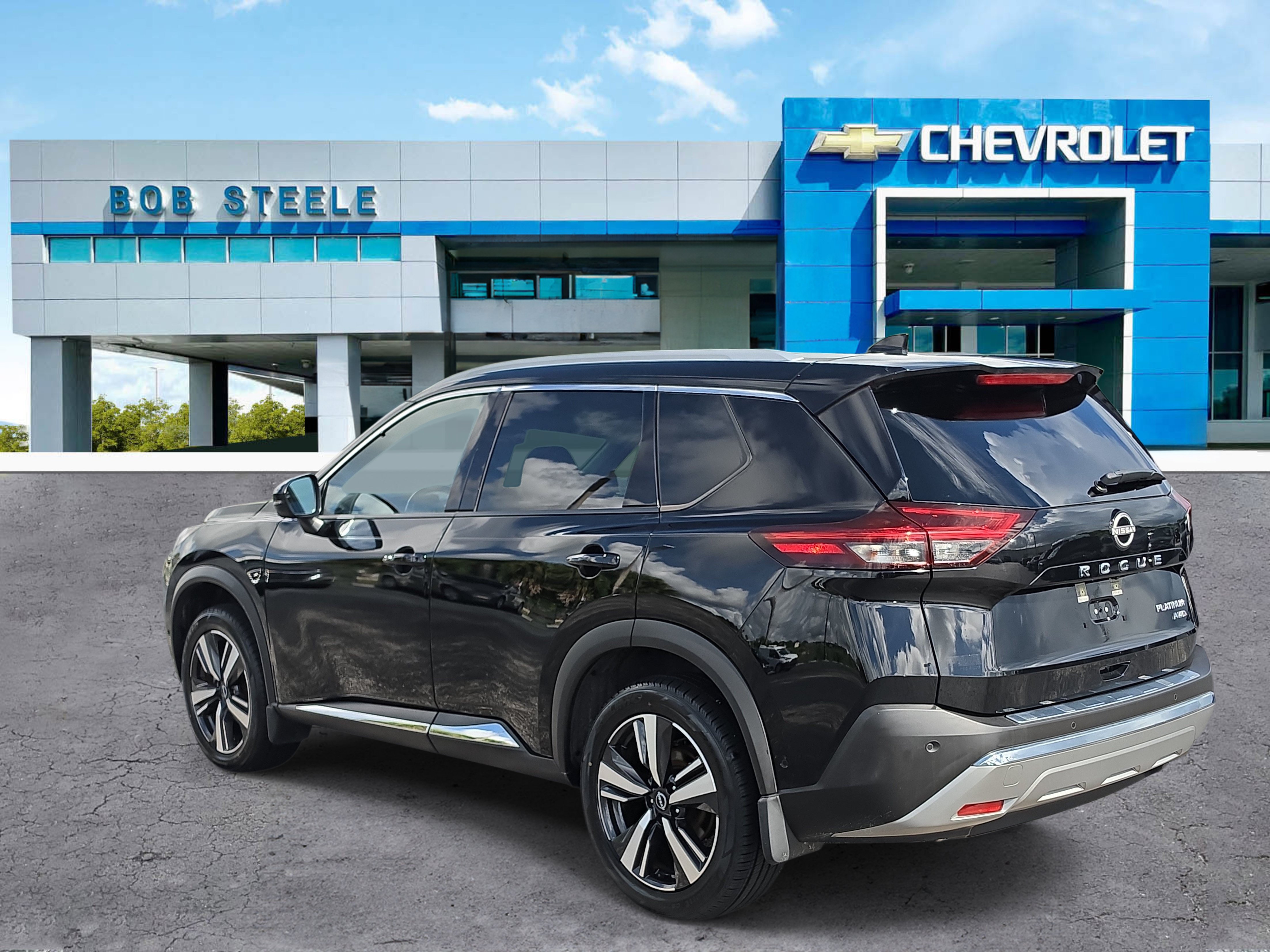 Used 2023 Nissan Rogue Platinum w/ Platinum Premium Package AWD/4WD image 3