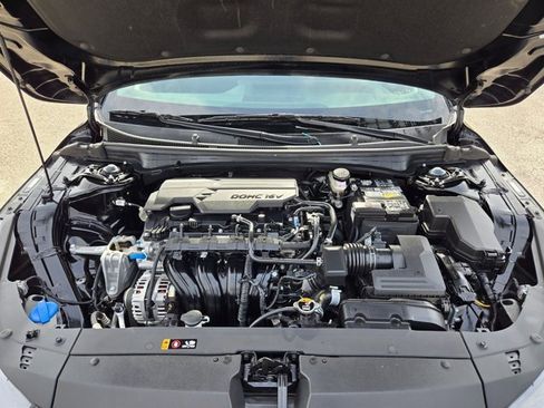 Used 2025 Kia K4 LXS image 31