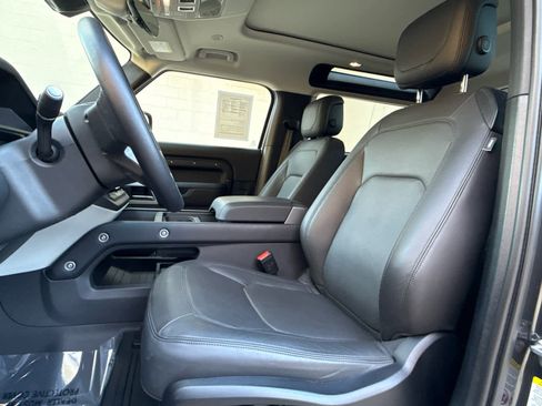 Certified 2024 Land Rover Defender 90 S image 10