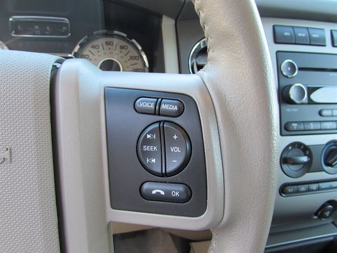 Used 2013 Ford Expedition EL XLT RWD image 14