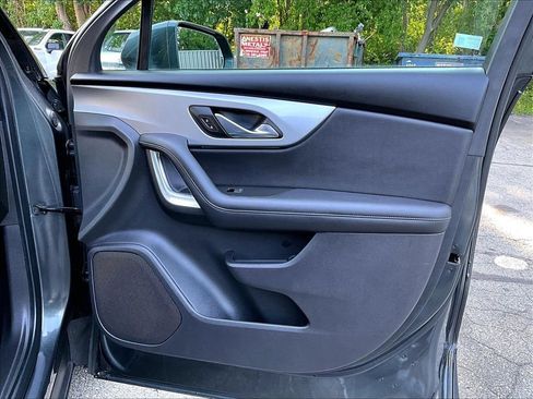 Used 2019 Chevrolet Blazer LT w/ Sun and Wheels Package AWD/4WD image 12