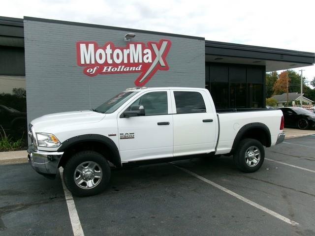 Used 2017 RAM 2500 Tradesman w/ Chrome Appearance Group AWD/4WD image 2