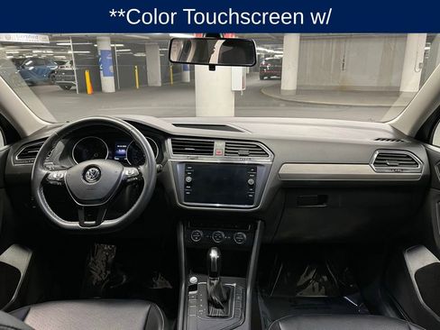 Certified 2021 Volkswagen Tiguan SE w/ Panoramic Sunroof Package image 7