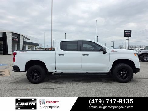 Used 2024 Chevrolet Silverado 1500 LT Trail Boss w/ Protection Package AWD/4WD image 9