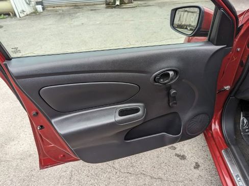 Used 2017 Nissan Versa S Plus image 11