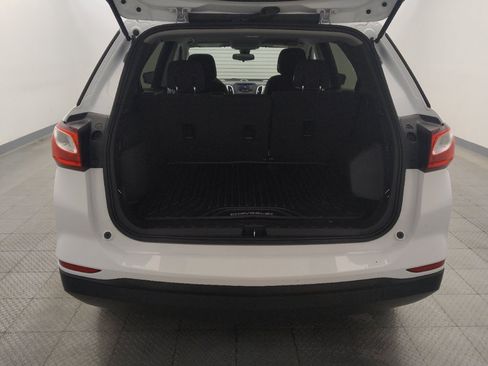 Used 2020 Chevrolet Equinox LS w/ LS Convenience Package FWD image 29