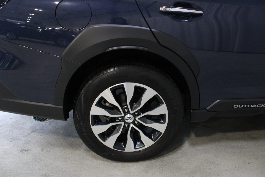 Used 2024 Subaru Outback Touring XT AWD/4WD image 28