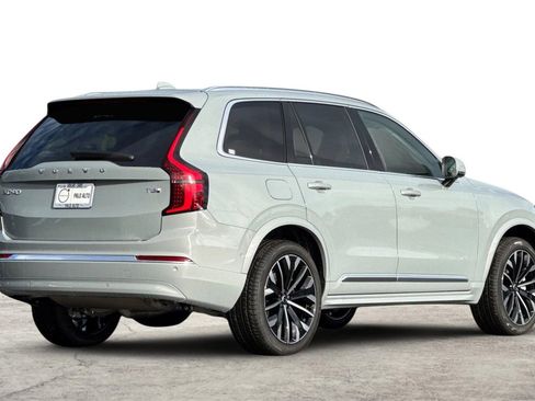 New 2026 Volvo XC90 T8 Ultra w/ Protection Package Premier image 2