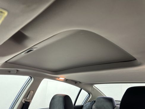 Used 2010 Nissan Altima 2.5 S w/ Premium Audio Pkg image 24