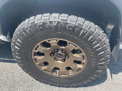 Used 2025 Toyota 4Runner Trailhunter AWD/4WD image 11