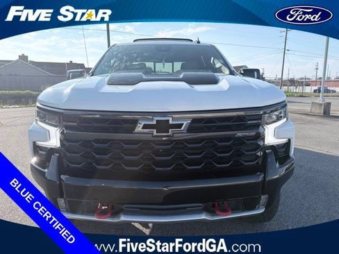 Used 2023 Chevrolet Silverado 1500 ZR2 w/ Technology Package AWD/4WD image 8