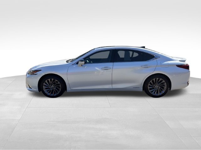 Used 2021 Lexus ES 300h Ultra Luxury w/ Accessory Package 2 FWD image 6