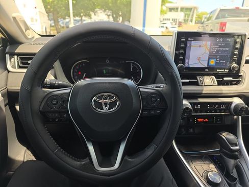 Used 2019 Toyota RAV4 Limited w/ Advanced Technology Package AWD/4WD image 23