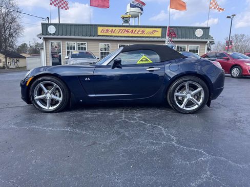 Used 2007 Saturn Sky w/ Premium Trim Pkg image 2