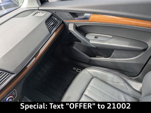 Certified 2023 Audi Q5 2.0T Premium w/ Convenience Package image 18