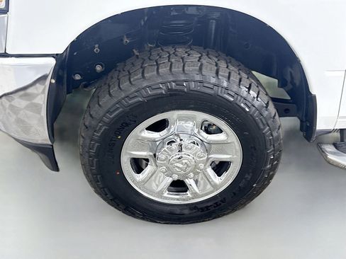 Used 2022 RAM 2500 Big Horn AWD/4WD image 34