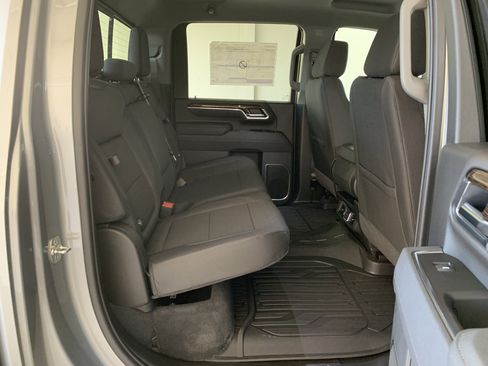 New 2026 GMC Sierra 2500 SLE image 37