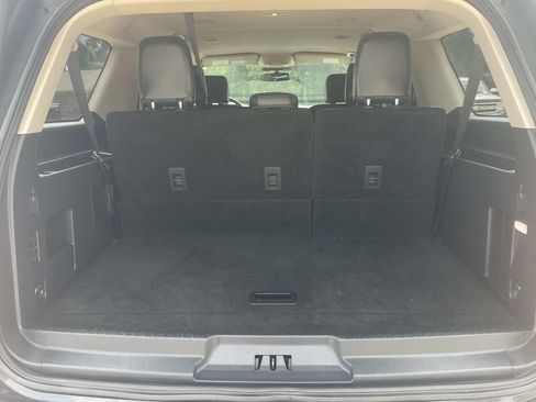 Used 2024 Ford Expedition Max XLT RWD image 8