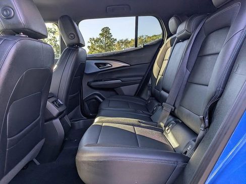 Used 2025 Chevrolet Equinox EV LT w/ Convenience Package image 14