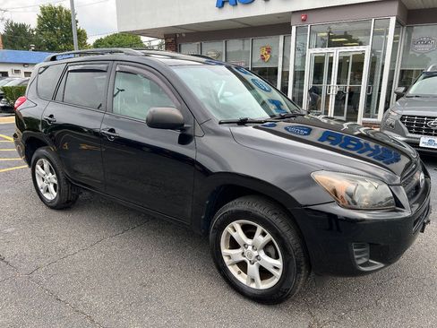 Used 2012 Toyota RAV4 FWD w/ Upgrade Value Pkg image 4
