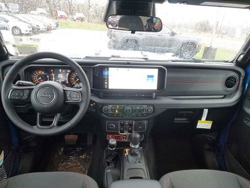 New 2026 Jeep Wrangler Unlimited Rubicon image 14