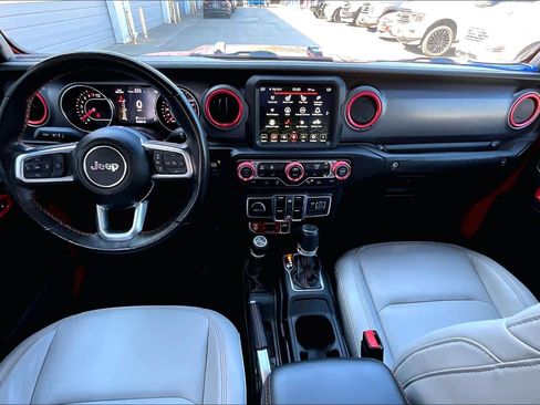 Used 2022 Jeep Gladiator Mojave w/ Cold Weather Group image 16