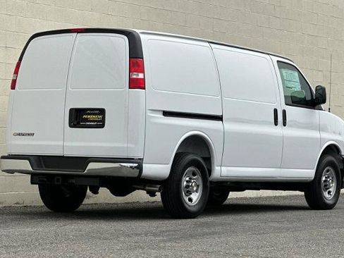 New 2026 Chevrolet Express 2500 w/ Driver Convenience Package RWD image 4
