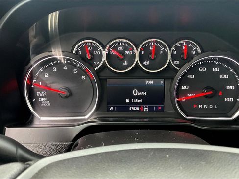 Used 2021 Chevrolet Silverado 1500 LT image 24