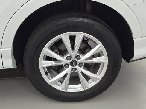 Used 2023 Audi Q3 2.0T Premium w/ Convenience Package image 33