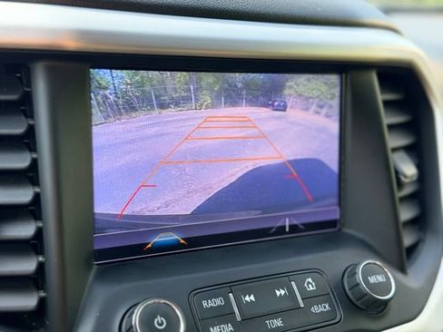 Used 2017 GMC Acadia SLE AWD/4WD image 15