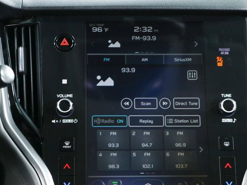 Used 2023 Subaru Outback Premium AWD/4WD image 19