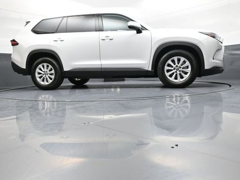 Certified 2026 Toyota Grand Highlander XLE image 30