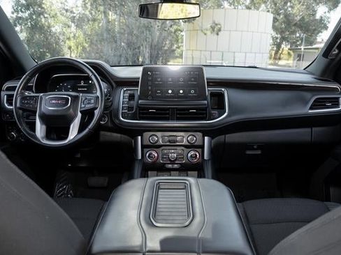 Used 2022 GMC Yukon XL SLE w/ Gmc Pro Safety Plus Package image 25