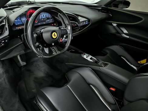 Used 2022 Ferrari SF90 Stradale image 22