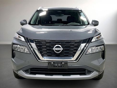 Used 2023 Nissan Rogue SV w/ SV Premium Package image 2