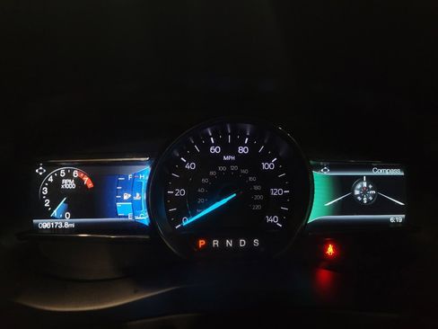 Used 2018 Ford Explorer XLT w/ Equipment Group 201A image 23