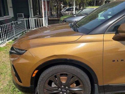 Used 2019 Chevrolet Blazer RS w/ Sun and Wheels Package AWD/4WD image 5