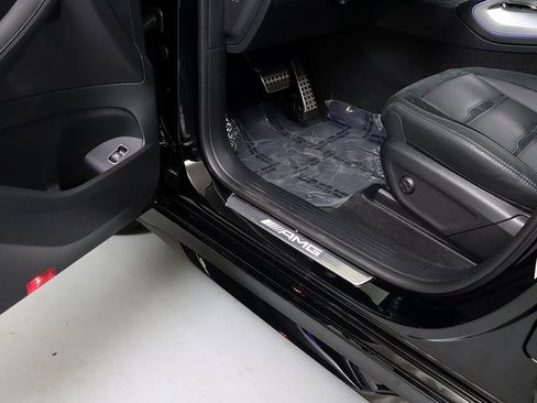 Certified 2025 Mercedes-Benz GLE 53 AMG 4MATIC image 31