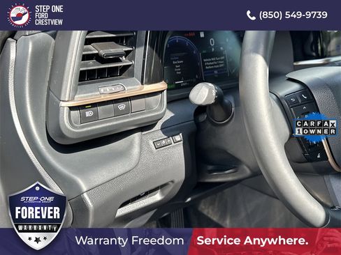 Used 2025 Toyota Crown XLE image 18