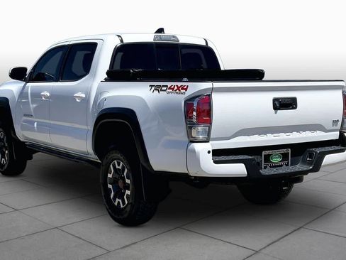 Used 2021 Toyota Tacoma TRD Off-Road w/ Technology Package AWD/4WD image 11