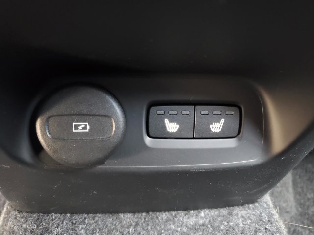 Certified 2026 Volvo XC40 B5 Core w/ Climate Package AWD/4WD image 31