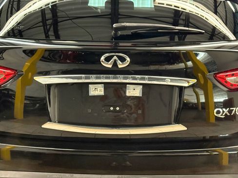 Used 2016 INFINITI QX70 3.7 image 11