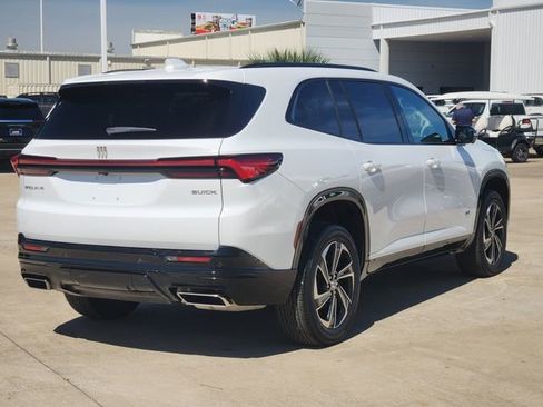 Certified 2025 Buick Enclave Sport Touring image 7