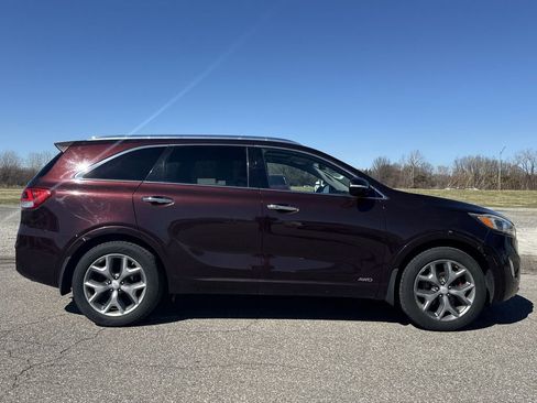 Used 2016 Kia Sorento SX image 9